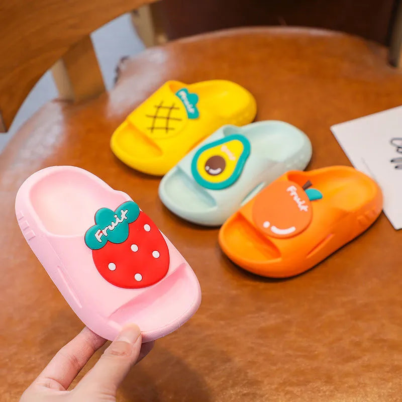 Cartoon Strawberry Kids Slippers for Boys Summer Beach Indoor Slippers Cute Girl Shoes Home Soft Non-Slip Cute Children Slippers